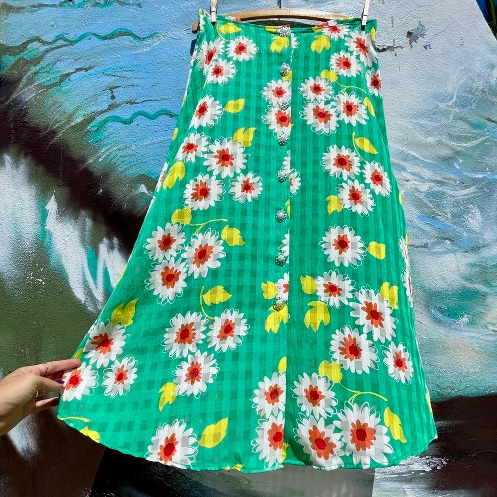 90s groovy sheer chiffon skirt w/ clear daisy button front